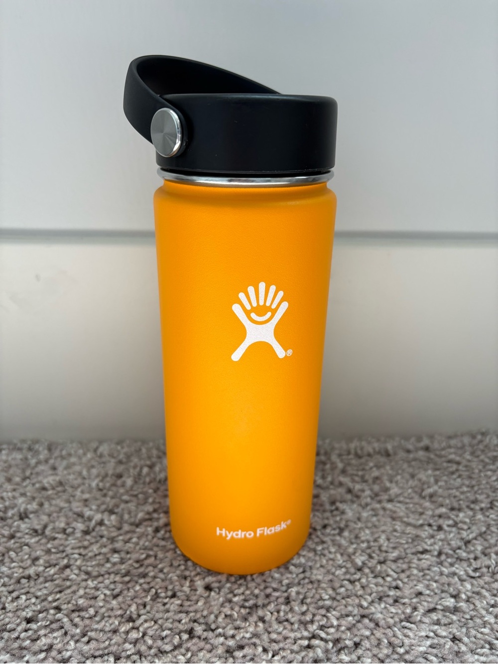 Hydro Flask Yellow 18 oz